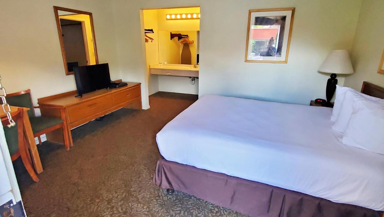 Magnuson Hotel Ely Εξωτερικό φωτογραφία